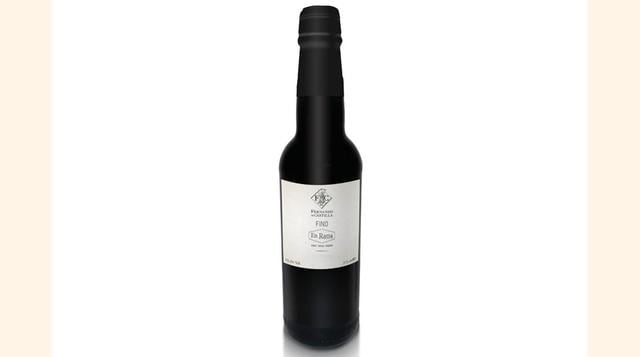 Jerez. Botella recomendada: Fernando Castlla Fino En Rama (US$ 23/375ml). El jerez Fino es un vino que aun con un alto porcentaje de alcohol puede seguir siendo ligero y alegre. Después de que se completa la fermentación, el jefe de bodega fortifica el vi
