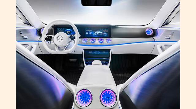 En el interior, el “Concept IAA” continua la linea del diseño del Mercedes S-Class y del S-Class Coupé, y ofrece nuevas funciones táctiles. (Foto: Megaricos)