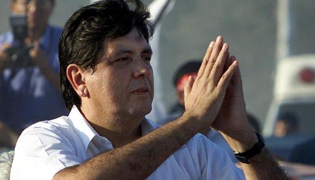 12. García sale librado por la concesión de indultos y conmutaciones, luego que el Poder Judicial anuló el proceso por supuestos vicios. El caso de los Narcoindultos quedó archivado en el Congreso de la República. (Foto: AFP)