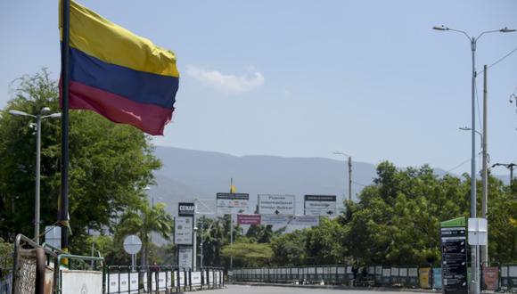 Vista general de la calle que conduce al Puente Internacional Simón Bolívar, en Cúcuta, Colombia, en la frontera con Venezuela, que el gobierno colombiano cerró. (Foto: AFP)