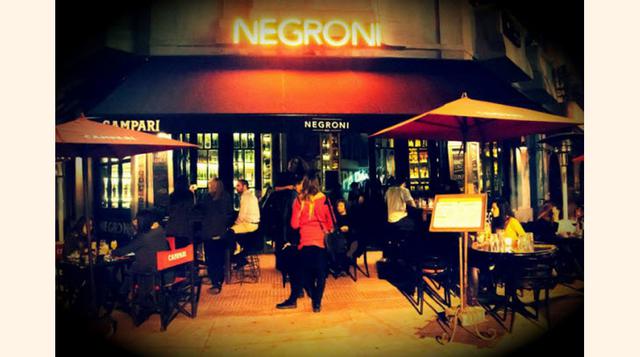 Los tragos están de moda en el bar Negroni, es uno de los lugares más elegidos por los que trabajan en Palermo(la gente de las agencias de publicidad). Los tragos son excelentes y el happy hour más bien generoso. (Foto:Dixit)